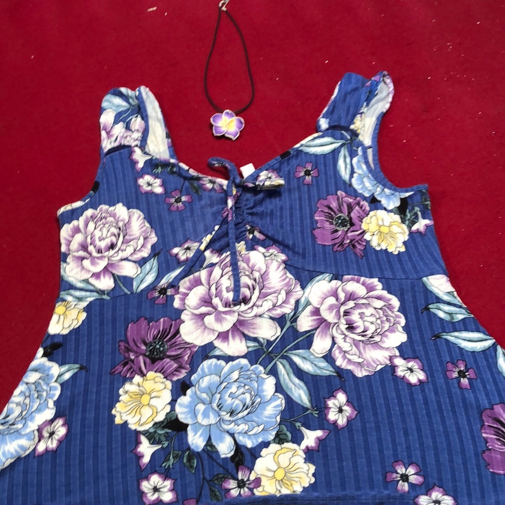 Hawaiian floral tank